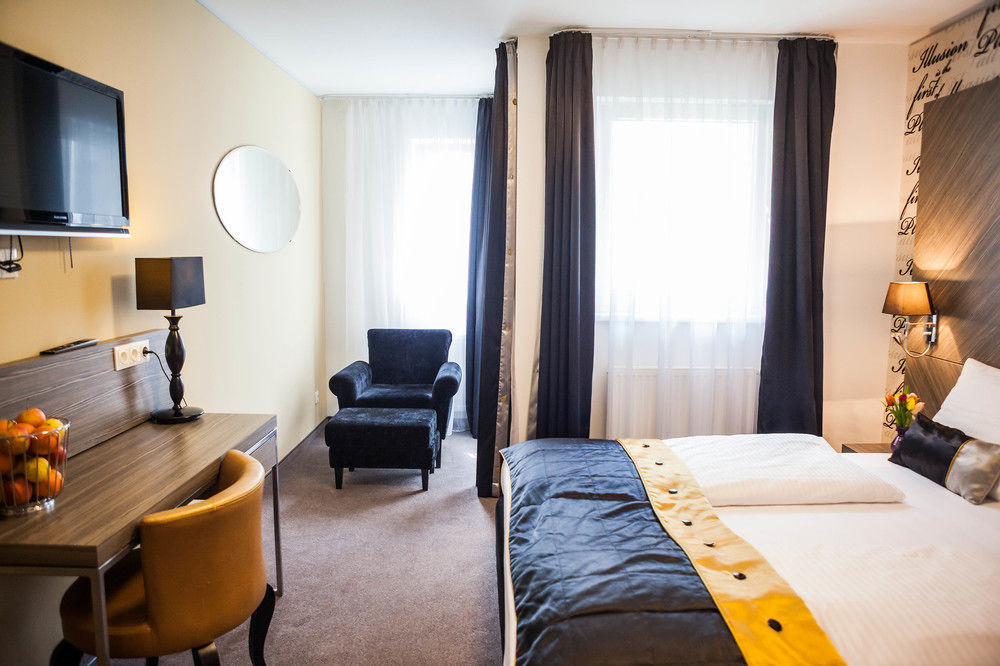 Elaya West 4* Wenen